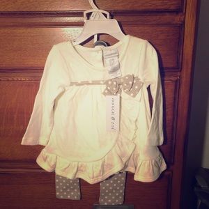 Maggie and Zoe 2 piece outfit